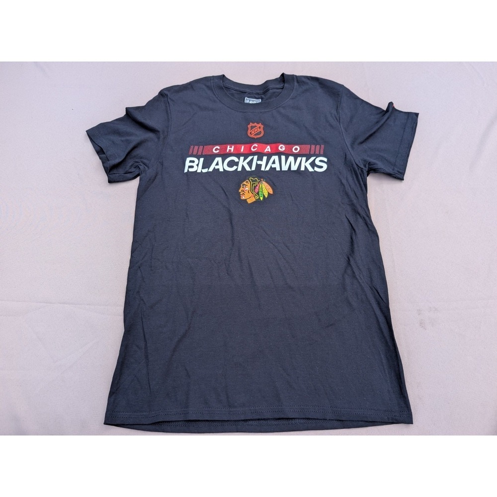 CHICAGO BLACKHAWKS T SHIRT MENS Small BLACK FANATICS NHL HOCKEY